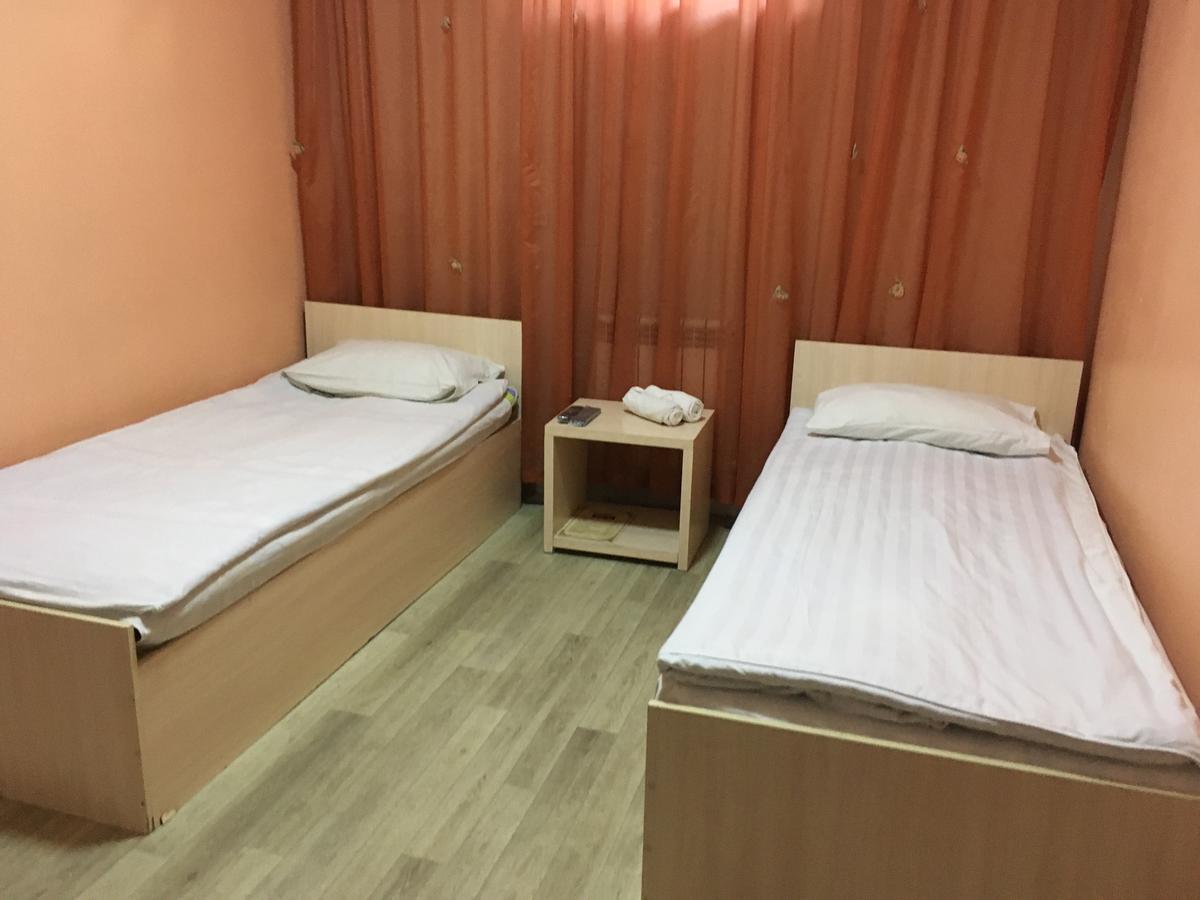Hostel Ekonom Karaganda Exterior photo